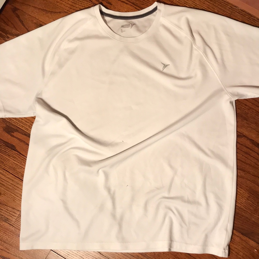 BUNDLE OF NINE OLD NAVY ACTIVE SHIRTS